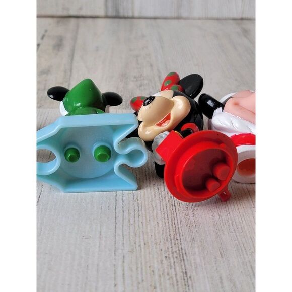 Christmas mini Mickey Mouse figures toy Xmas variety set - Picture 16 of 16